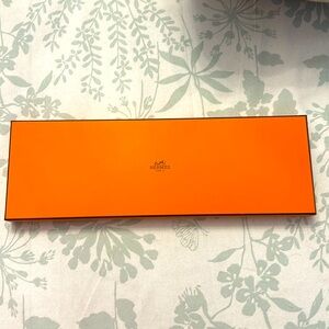 Auth Hermes Box- Ties, Scarves